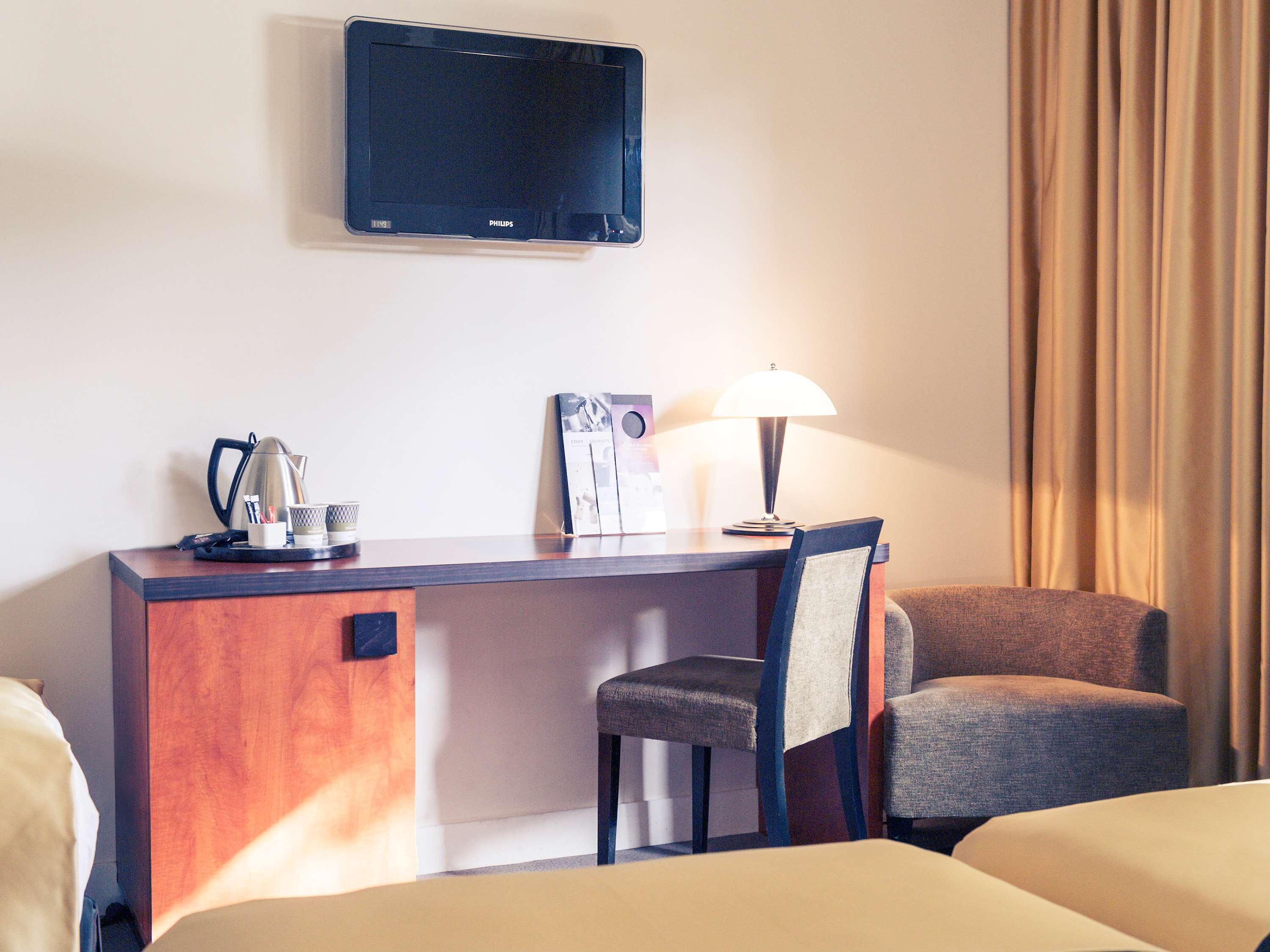 Mercure Maurepas Saint Quentin מראה חיצוני תמונה